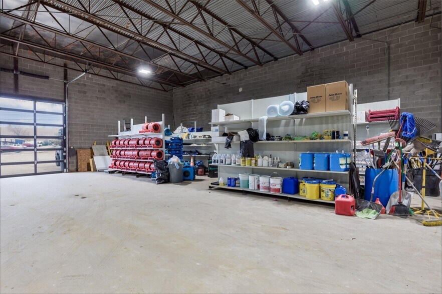 More Photos Of 519 Benham St, Bonne Terre Light Manufacturing For Sale