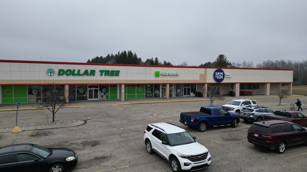 More Photos Of 174 James Robertson Dr, Gladwin Unknown For Lease