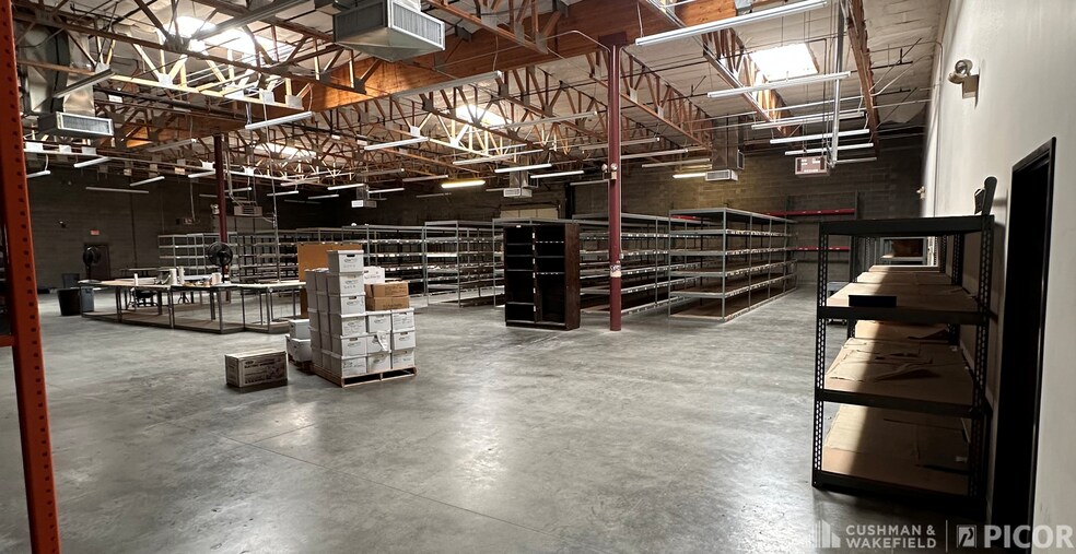 More Photos Of 451 N Bonita Ave, Tucson Warehouse For Sale