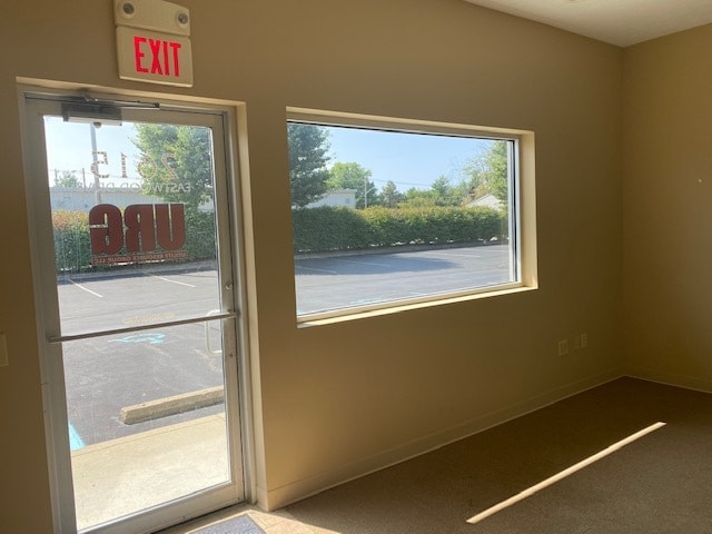More Photos Of 2585 Eastwood Dr, Columbus Office For Lease