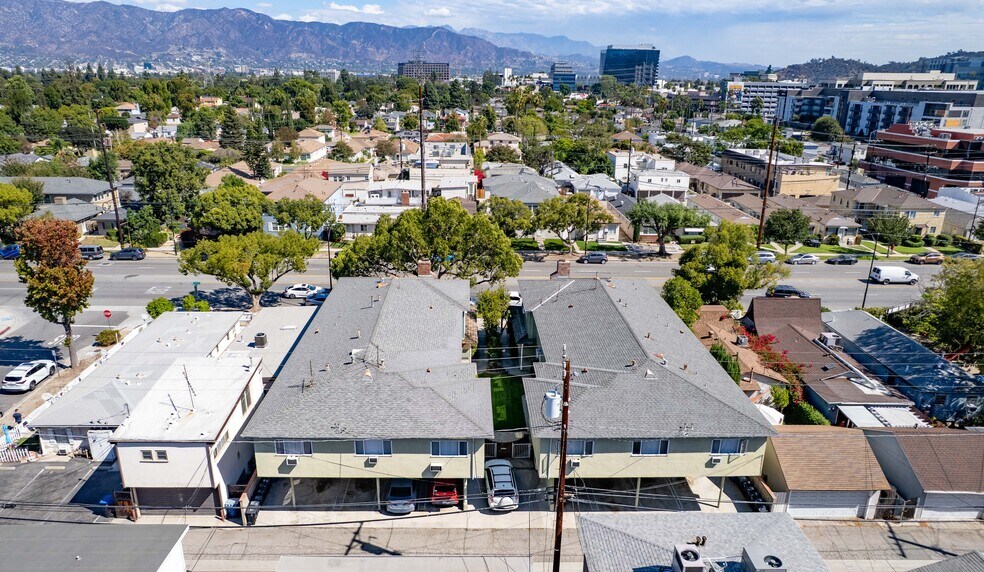 More Photos Of 233 N Hollywood Way, Burbank Apartments For Sale