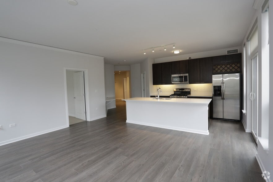 More Photos Of 1720 Central St, Evanston Apartments For Lease