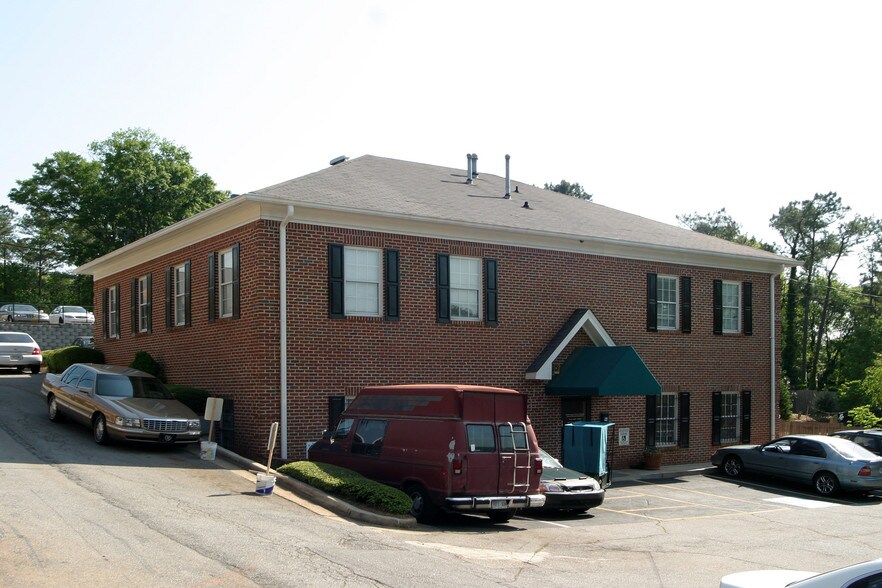 More Photos Of 2341 Lawrenceville Hwy, Decatur Medical For Lease