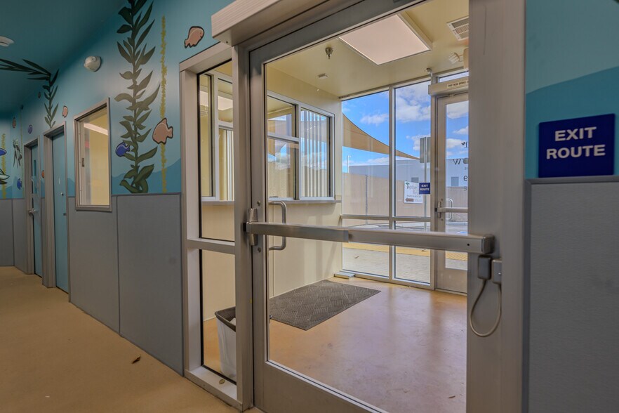 More Photos Of 42389 Winchester Rd, Temecula Warehouse For Sale