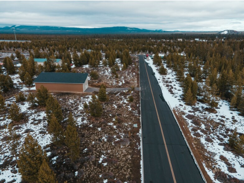 More Photos Of 16652 Dillon Way, La Pine Industrial For Lease