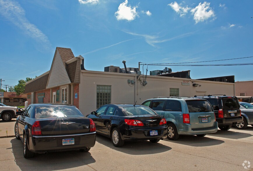 More Photos Of 29111 Harper Ave, Saint Clair Shores Office For Lease