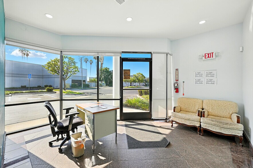 More Photos Of 845 Meridian St, Duarte Research And Development For Sale