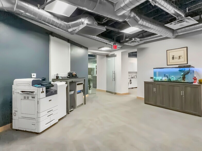 More Photos Of 730 Las Vegas Blvd, Las Vegas Serviced Offices For Sale
