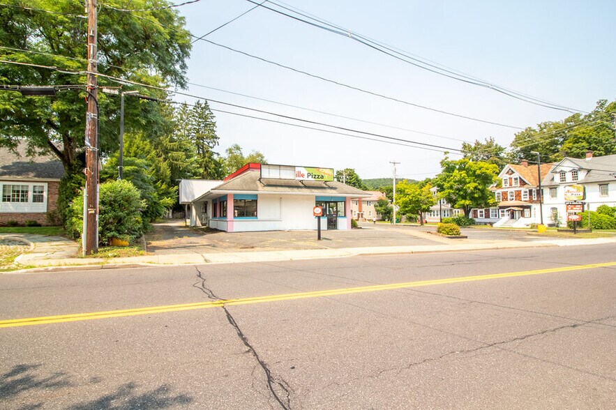More Photos Of 127 S Main St, Ellenville Fast Food For Sale