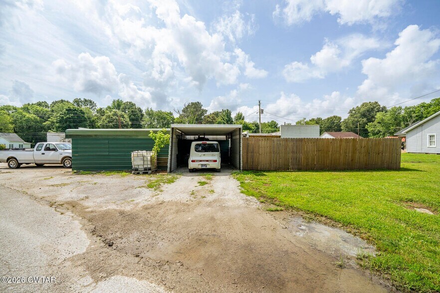 More Photos Of 308 W Main St, Bradford Auto Repair For Sale
