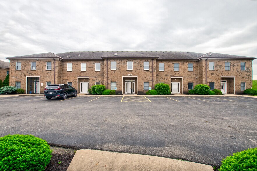 More Photos Of 860 NW Washington Blvd, Hamilton Medical For Lease