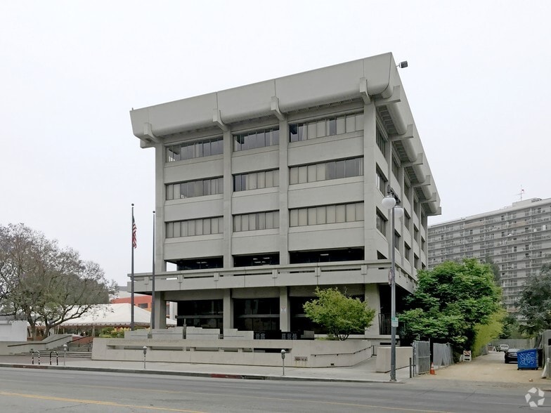 More Photos Of 244 S San Pedro St, Los Angeles Office For Lease