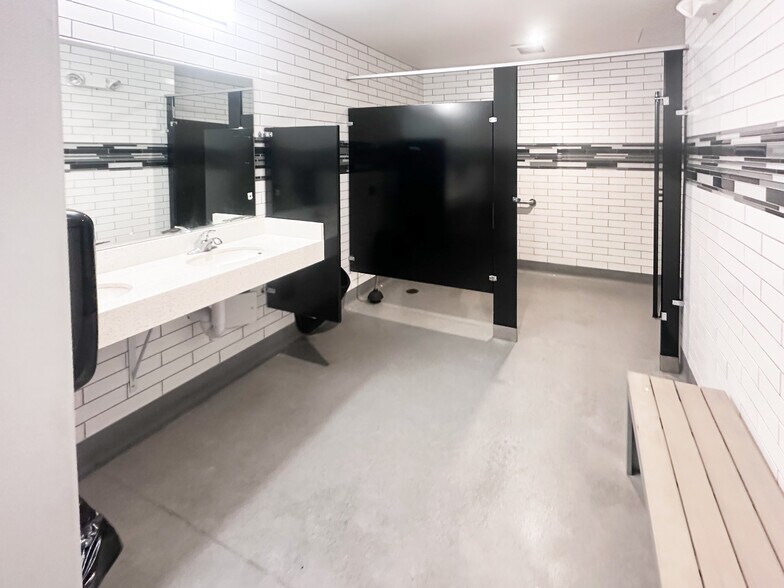 More Photos Of 1526 Webster St, Alameda Health Club For Sale