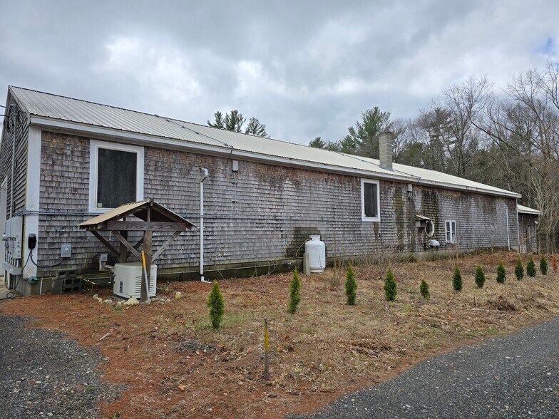 More Photos Of 1317 Federal St, Belchertown Warehouse For Sale