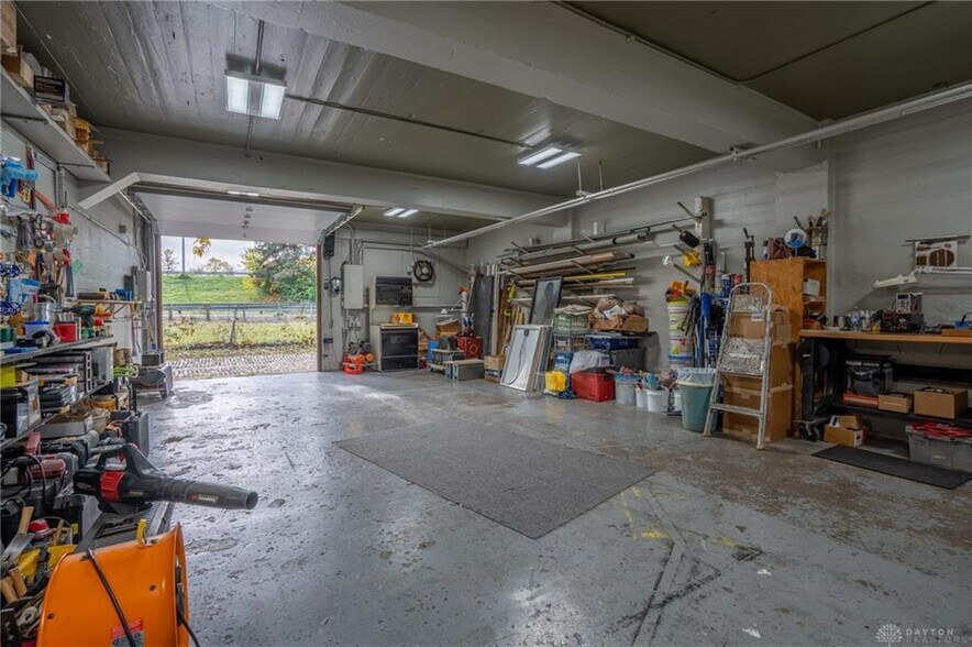 More Photos Of 324 Jones St, Dayton Office For Sale