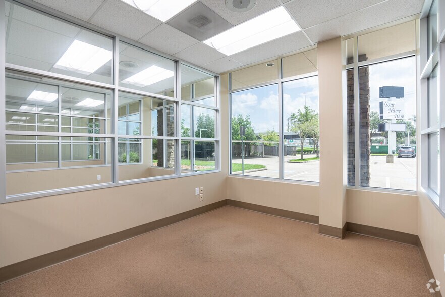 More Photos Of 12941 Gulf Fwy, Houston Office For Lease
