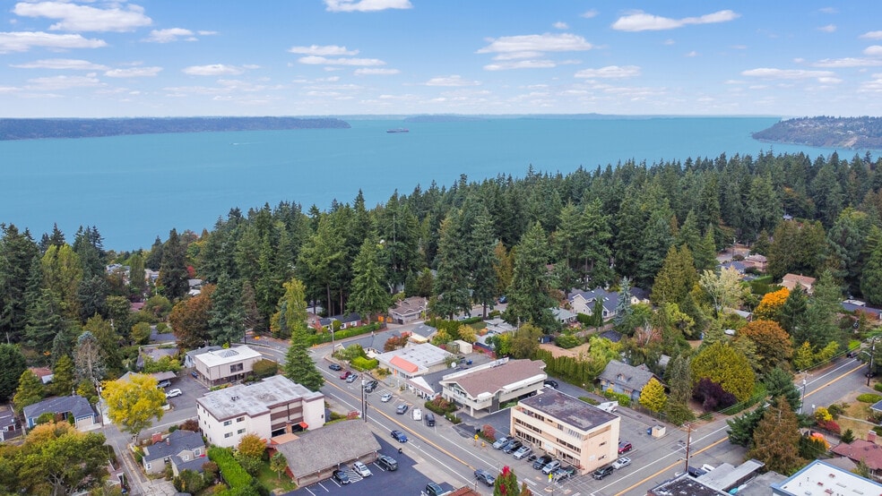 More Photos Of 2116 SW 152nd St, Burien Post Office For Sale