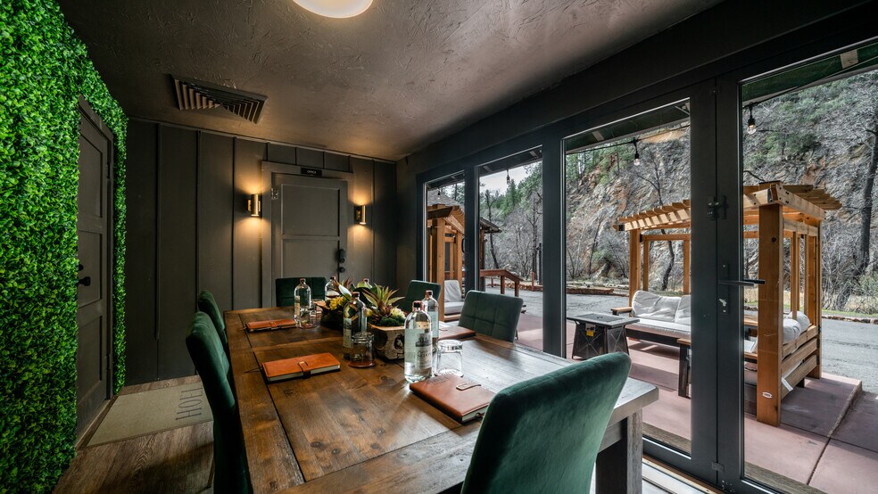 More Photos Of 9440 AZ-89A, Sedona Hotel For Sale