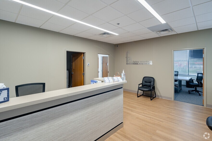 More Photos Of 650 Naamans Rd, Claymont Office For Sale