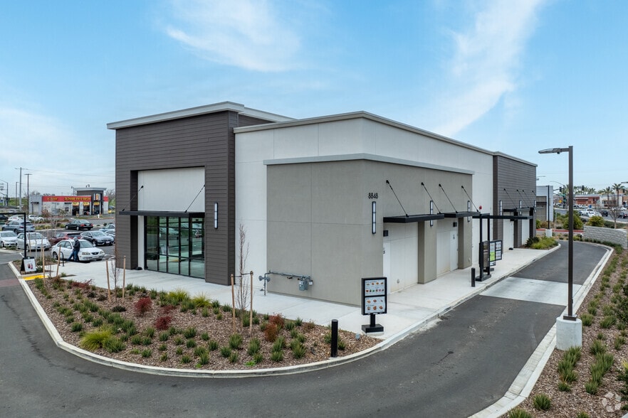More Photos Of 8848 E Sheldon Blvd, Elk Grove Freestanding For Lease