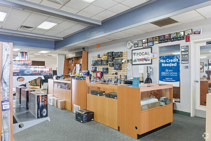 More Photos Of 1760 W Florida Ave, Hemet Freestanding For Sale