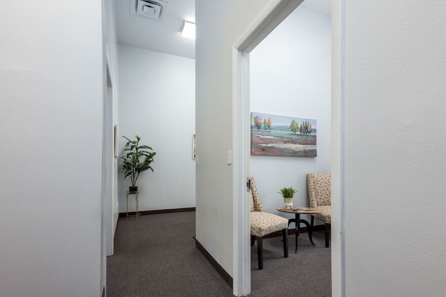 More Photos Of 4639 Clyde Morris Blvd, Port Orange Office For Lease