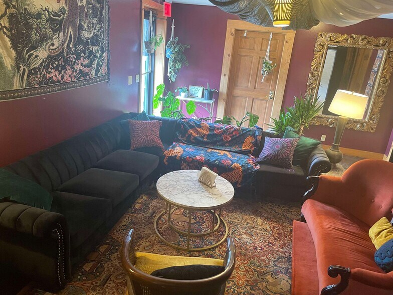 More Photos Of 16454 Appalachian Hwy, Thomas Restaurant For Sale