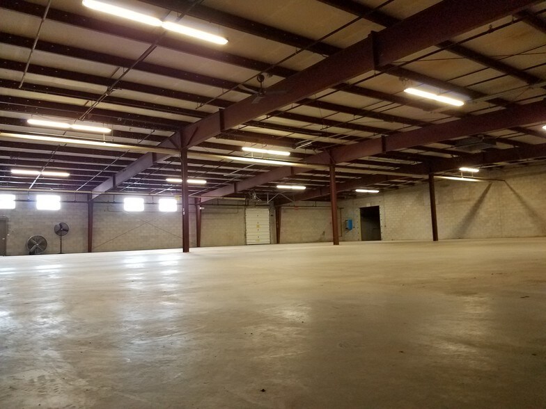 More Photos Of 2130 Industrial Park Rd, Ferdinand Warehouse For Lease