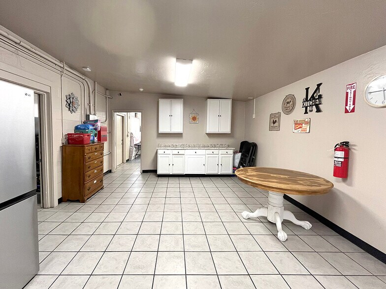 More Photos Of 2891 E Adams St, Show Low Storefront Retail Residential For Sale
