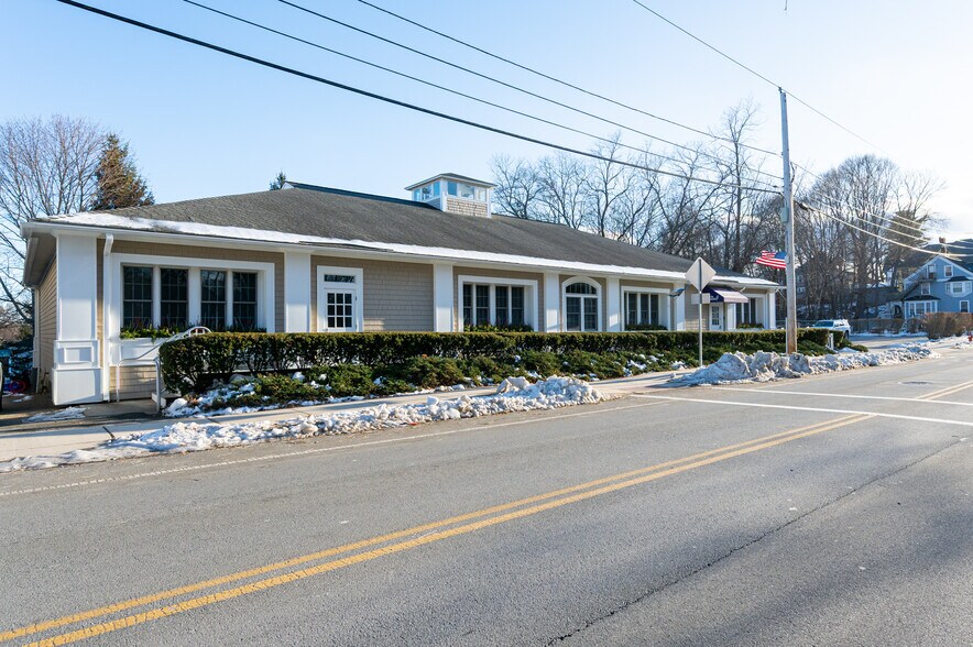 More Photos Of 36 Sparhawk St, Amesbury Daycare Center For Sale