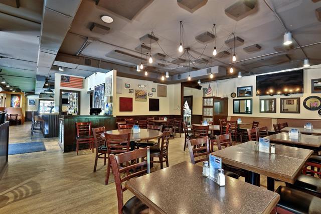 More Photos Of 20 Public Way, Quechee Restaurant For Sale