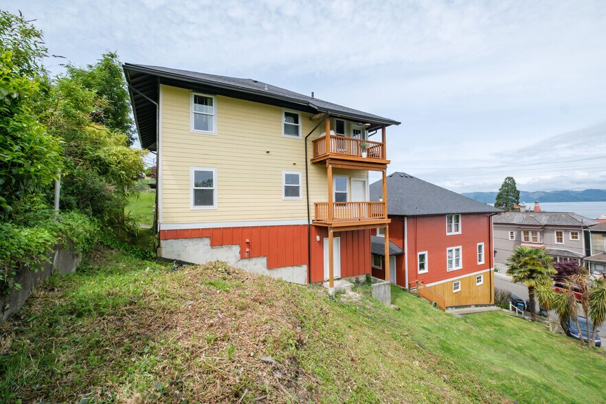 More Photos Of 640 8th St, Astoria Apartments For Sale