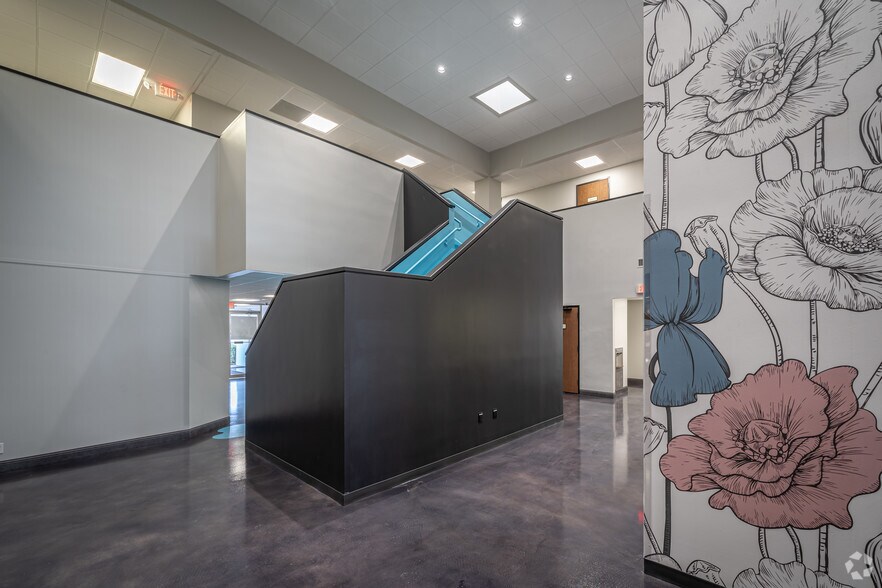 More Photos Of 17043 El Camino Real, Houston Unknown For Lease