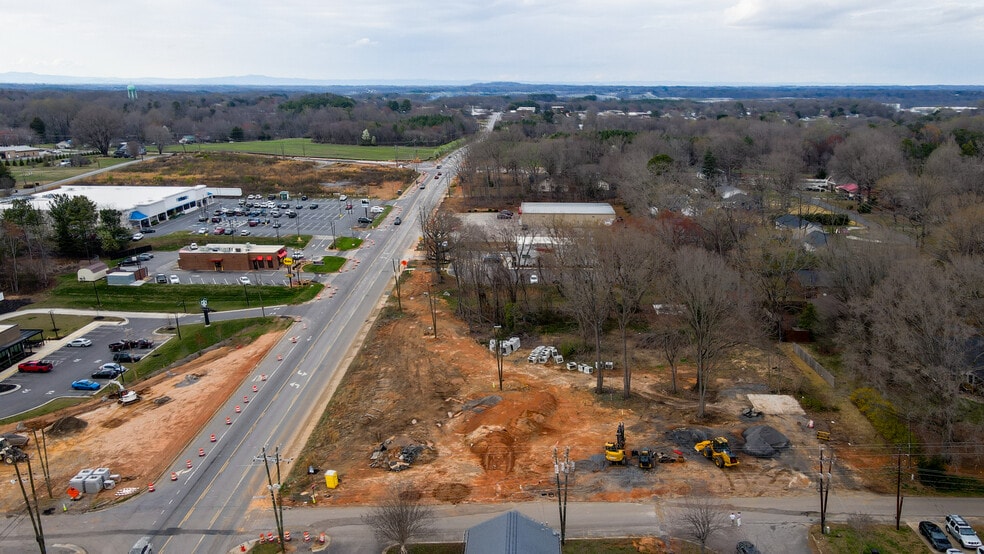 More Photos Of 117 E Maple St, Yadkinville Land For Sale