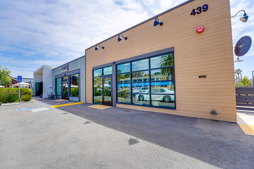 More Photos Of 435-439 S Cedros Ave, Solana Beach Storefront Retail Office For Lease