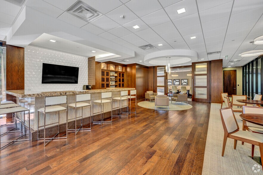 More Photos Of 2603 Augusta Dr, Houston Office For Lease