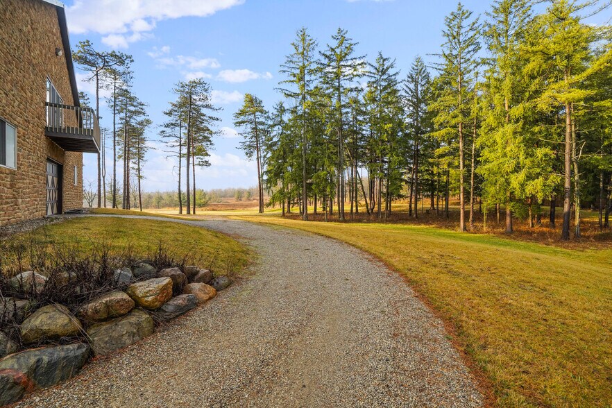 More Photos Of 3482 County Road 10, Bellefontaine Lodge Meeting Hall For Sale