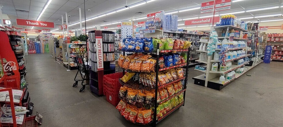 More Photos Of 7226 Central Ave, Albuquerque Storefront For Sale