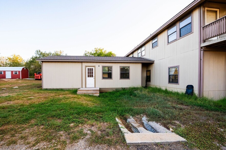 More Photos Of 4514 Billy Sames, Adkins Land For Sale