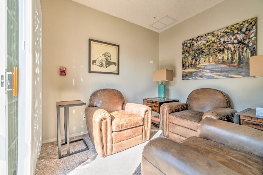 More Photos Of 111 S Hearthstone Way, Chandler Rehabilitation Center For Sale