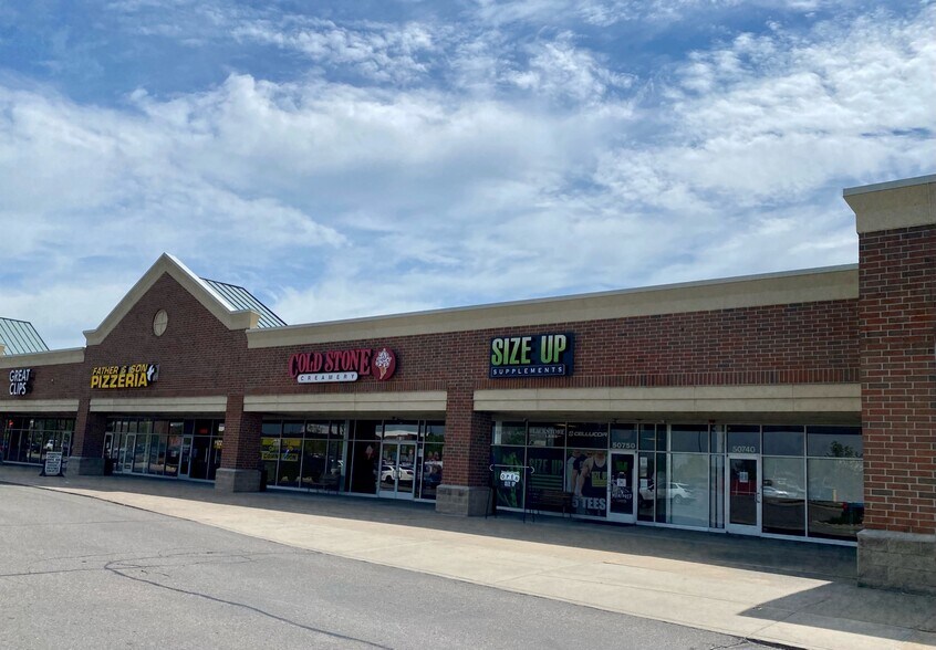 More Photos Of 50700-50870 Gratiot Ave, Chesterfield Unknown For Lease
