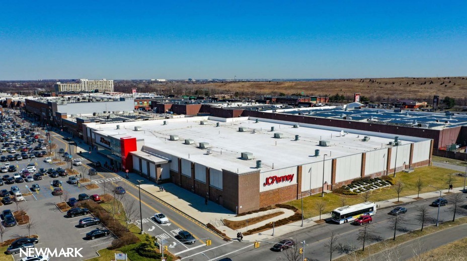 Primary Photo Of 360 Gateway Dr, Brooklyn Department Store For Lease