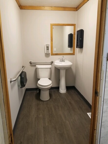 More Photos Of 1951 Indian Lake Rd, National City Restaurant For Sale