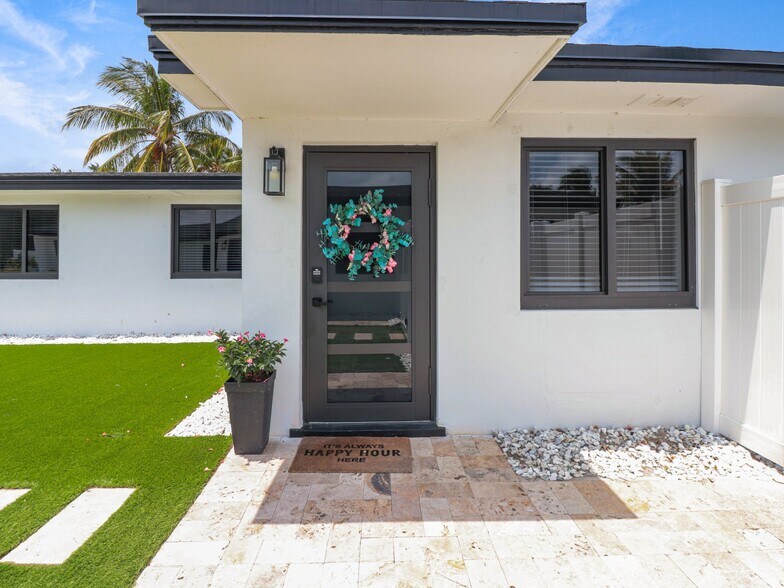 More Photos Of 1705-1709 NE 3rd Ave, Delray Beach Apartments For Sale