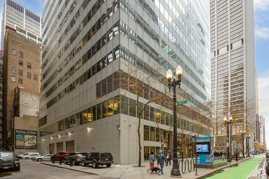 More Photos Of 55 W Monroe St, Chicago Office For Lease