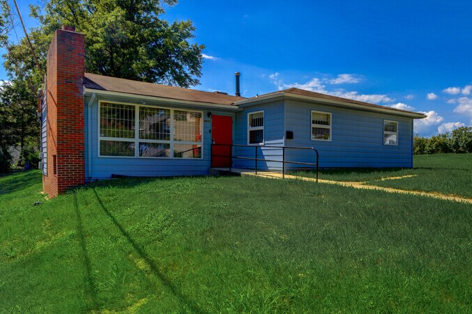More Photos Of 4410 74th Ave, Hyattsville Medical For Lease
