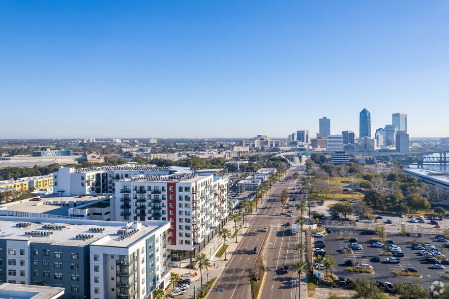 More Photos Of 200 Riverside Ave, Jacksonville Apartments For Lease