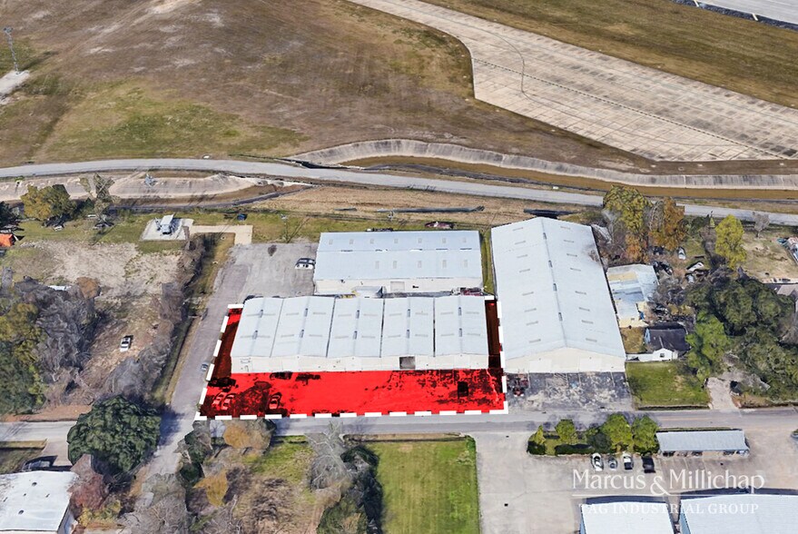 More Photos Of 8301 Braniff St, Houston Warehouse For Sale