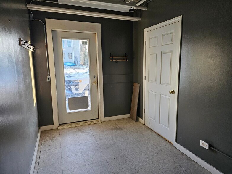 More Photos Of 36 Carpenter Street St, Keene Office For Sale