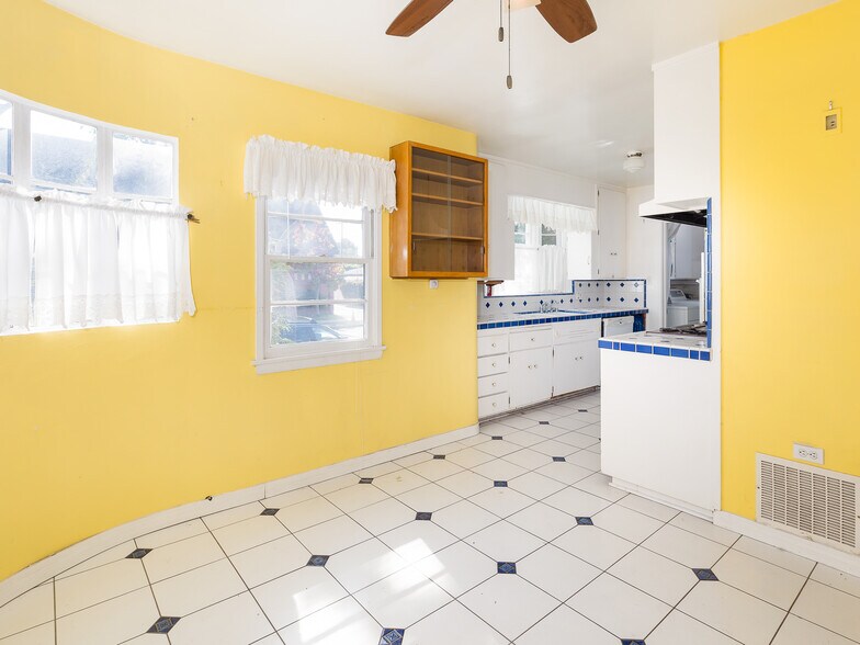 More Photos Of 4381-4385 Overland Ave, Culver City Office Residential For Sale